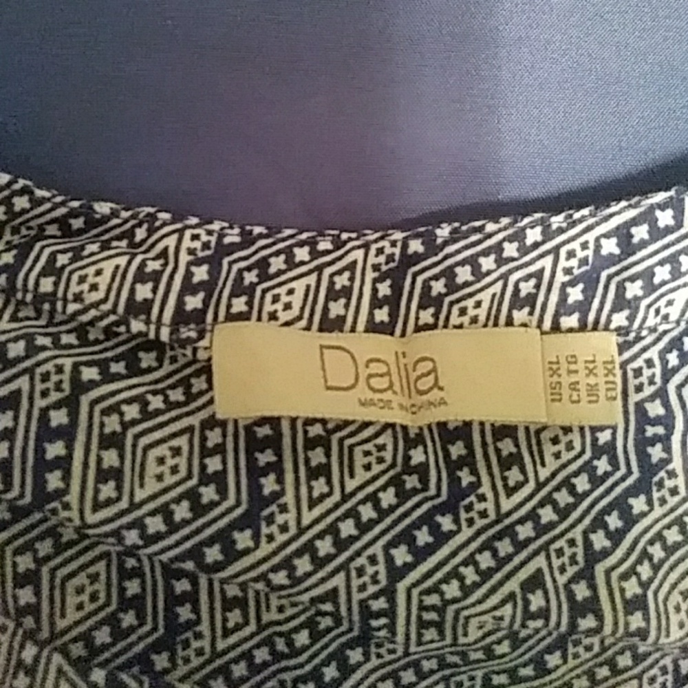 Blouse - Picture 4 of 6